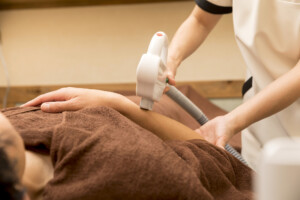 美容看護師　美容皮膚科