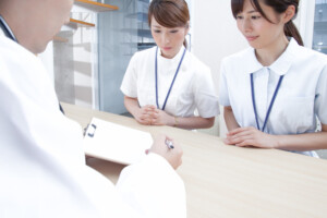 看護師　申し送り